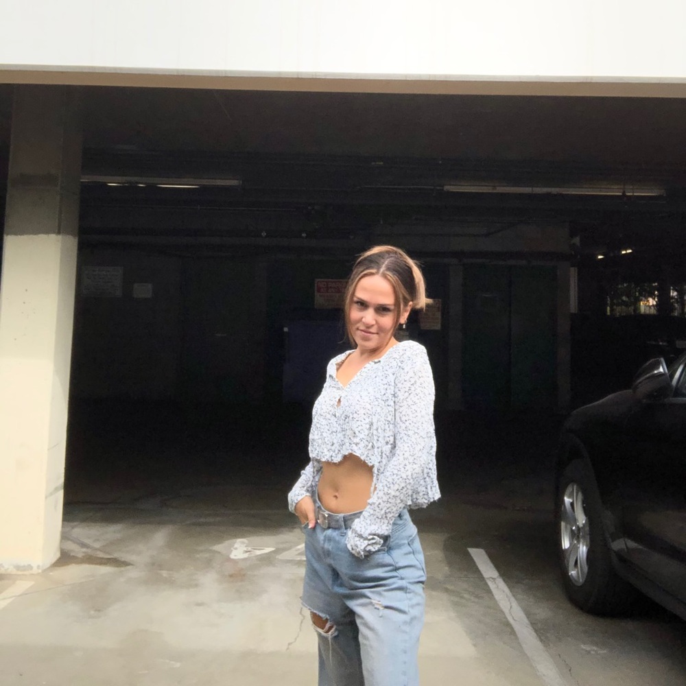 Cropped Longsleeve Flowy Top